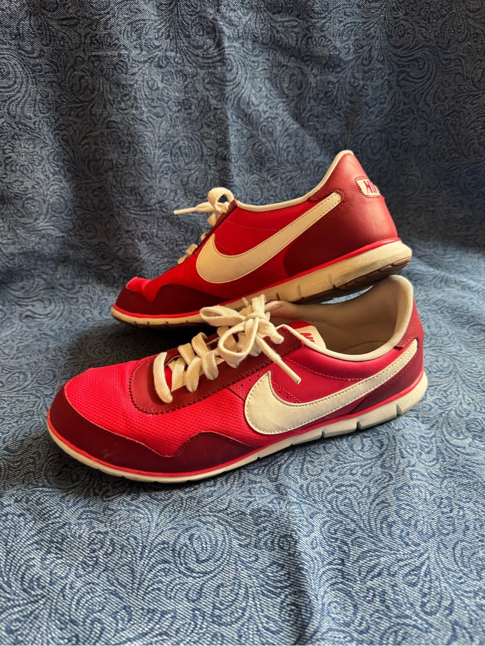 Nike Victoria NM Womens Red White Suede Mesh Running Shoes Sneaker |Size 10